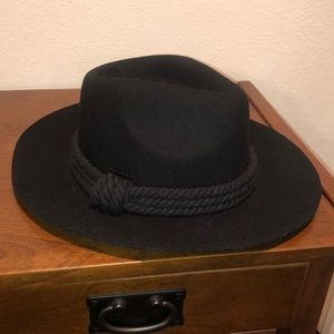Billabong black hat